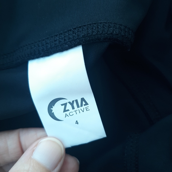 Zyia Active Mesh Luxe Leggings size 4 - Picture 9 of 11